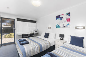 Triple Room Accommodation Maryborough Victoria | Wattle Grove Motel 